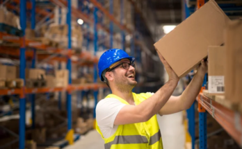 WE ARE LOOKING FOR PRODUCT PACKERS